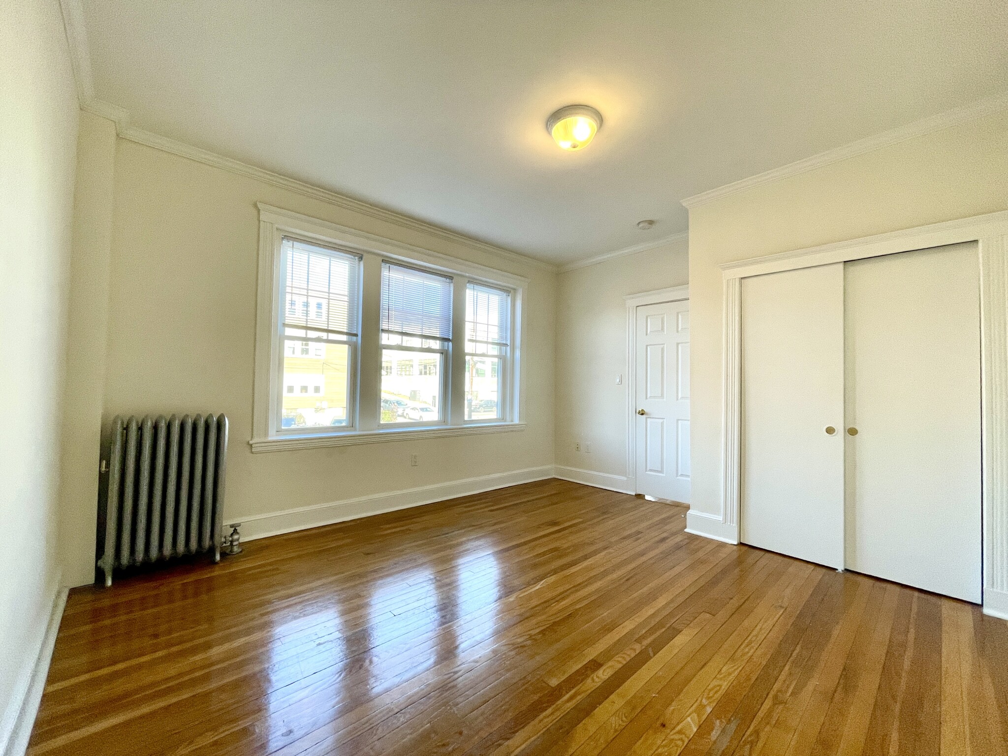 2 bed, 1 bath apartment for rent at 111 Kilsyth Rd Unit 2, Brighton — photo 4 of 25