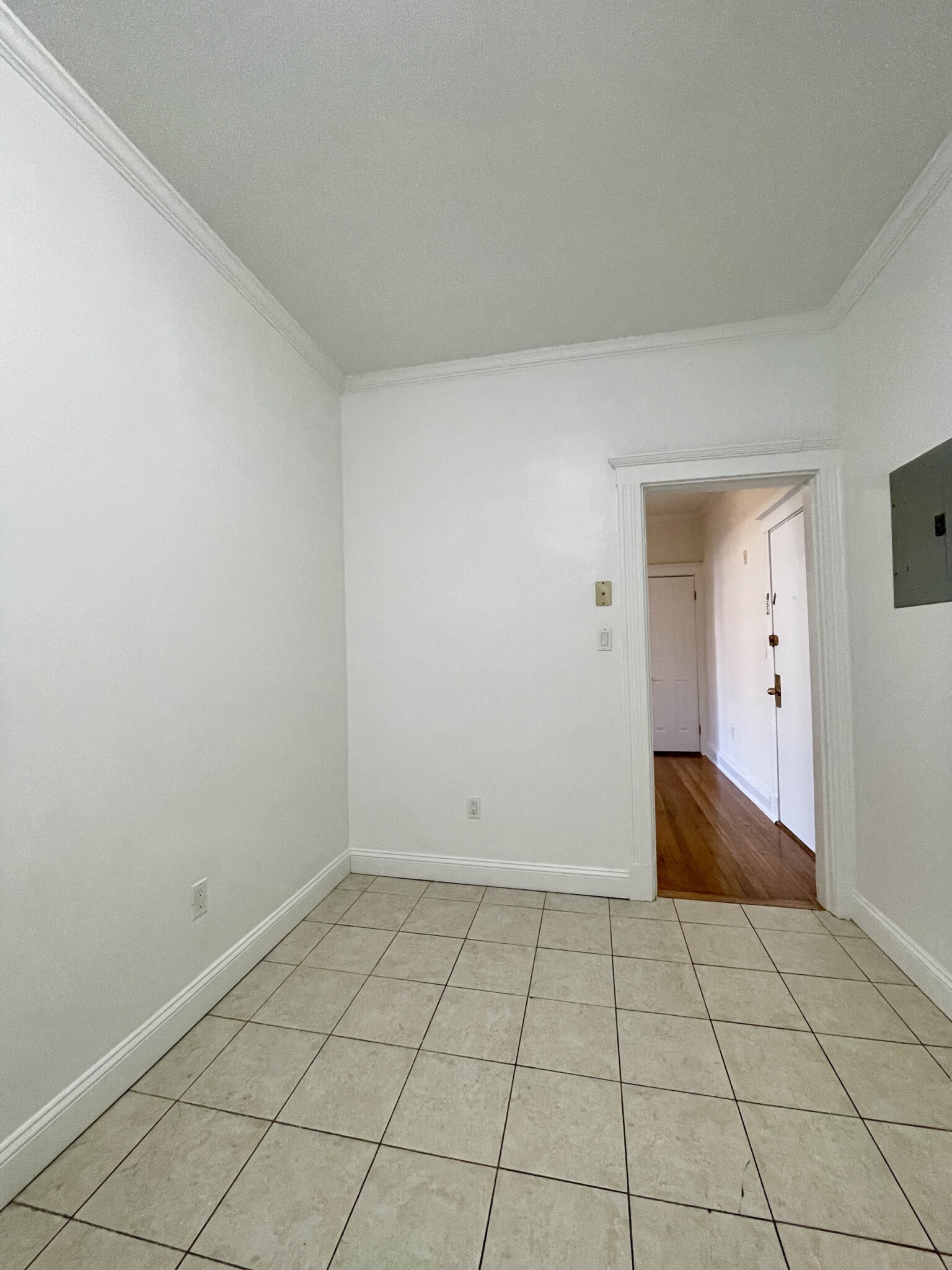 2 bed, 1 bath apartment for rent at 111 Kilsyth Rd Unit 2, Brighton — photo 11 of 25