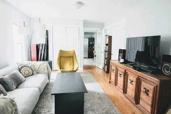 3 bed, 2 bath apartment for rent at 111 Lakewood St, Worcester — photo 6 of 15