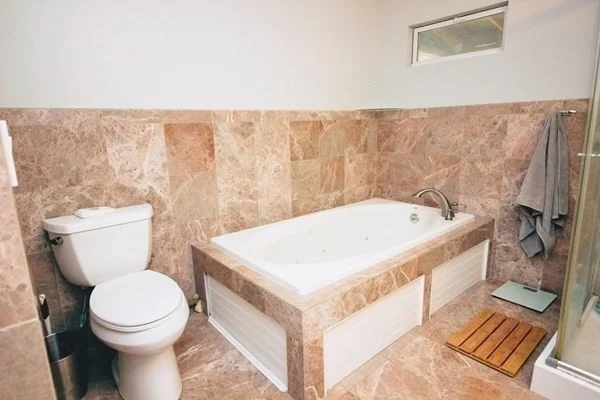 3 bed, 2 bath apartment for rent at 111 Lakewood St, Worcester — photo 9 of 15