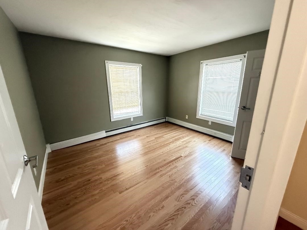 2 bed, 1 bath apartment for rent at 111 Lancaster Unit 4, Quincy — photo 6 of 12