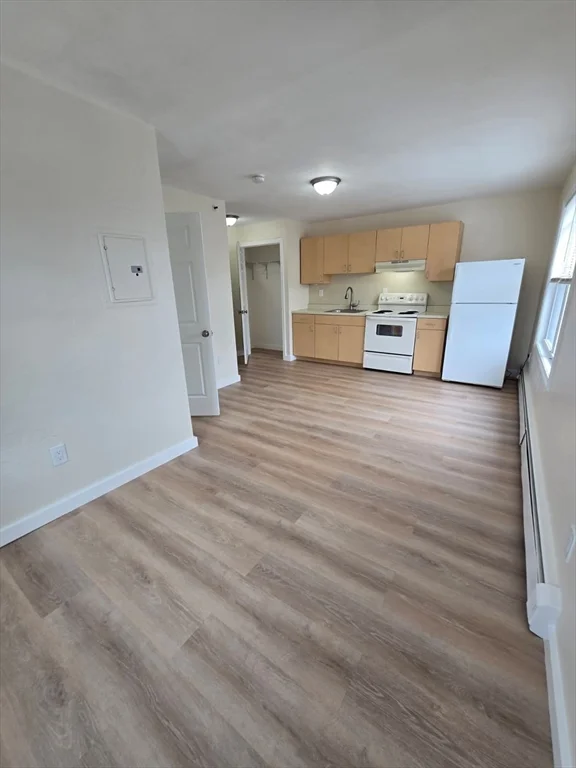 Studio bed, 1 bath apartment for rent at 111 Main St Unit 15R, Peabody — photo 2 of 16