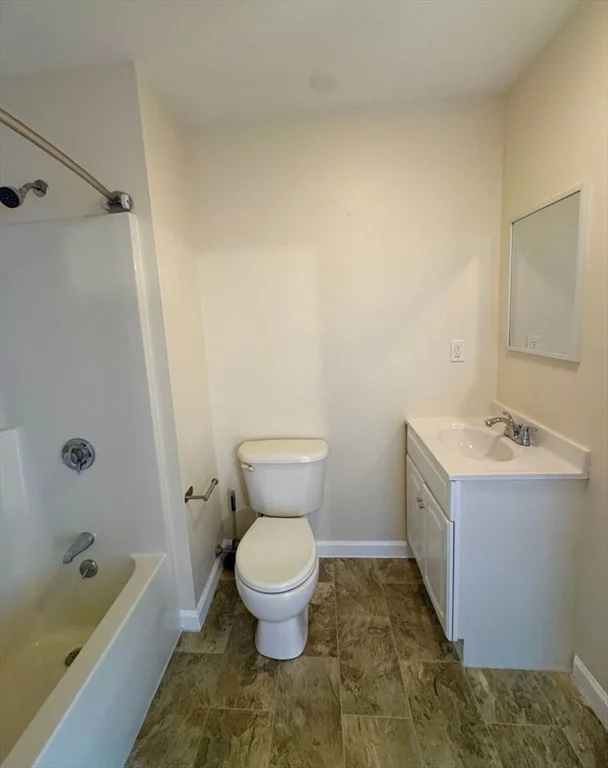 Studio bed, 1 bath apartment for rent at 111 Main St Unit 3R, Peabody — photo 4 of 6