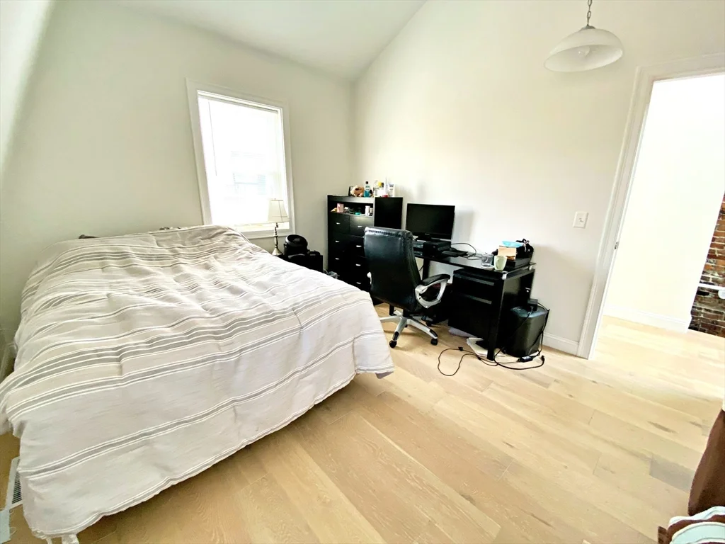 3 bed, 2 bath apartment for rent at 111 Maverick St Unit 2, East Boston — photo 5 of 16