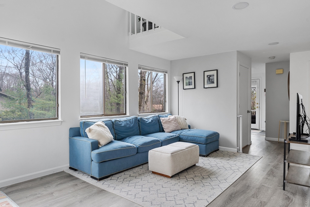 3 bed, 2 bath apartment for rent at 111 Mountain Gate Rd Unit 111, Ashland — photo 5 of 15