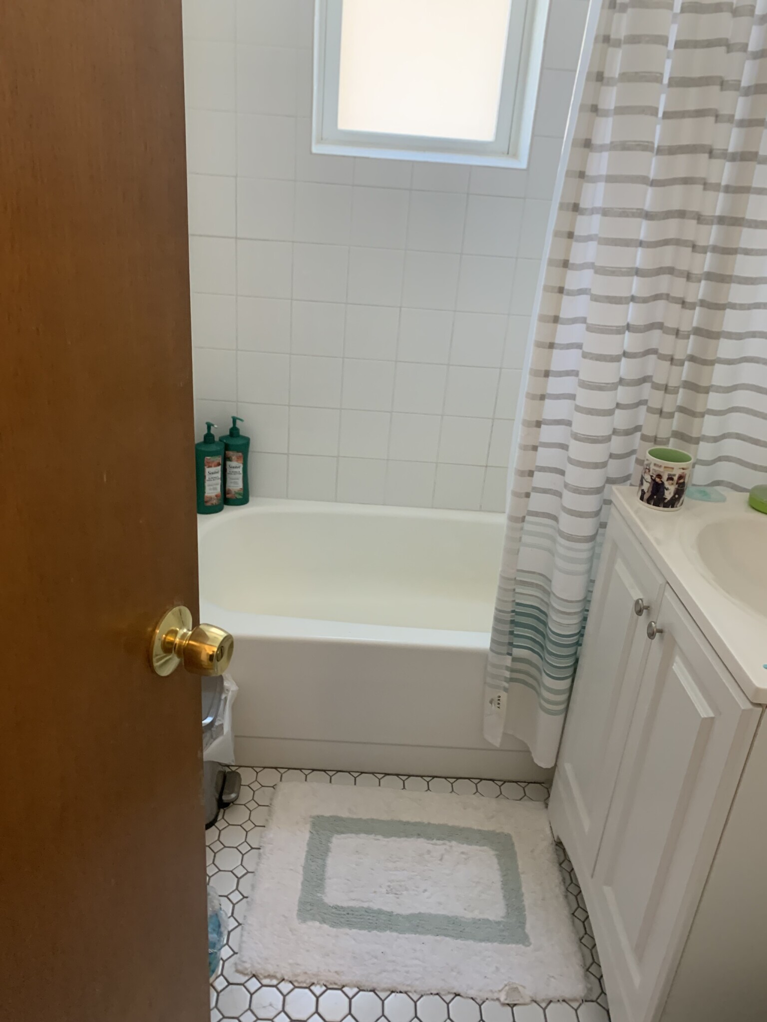 2 bed, 1 bath apartment for rent at 111 Norway St Unit 104a, Fenway — photo 9 of 12