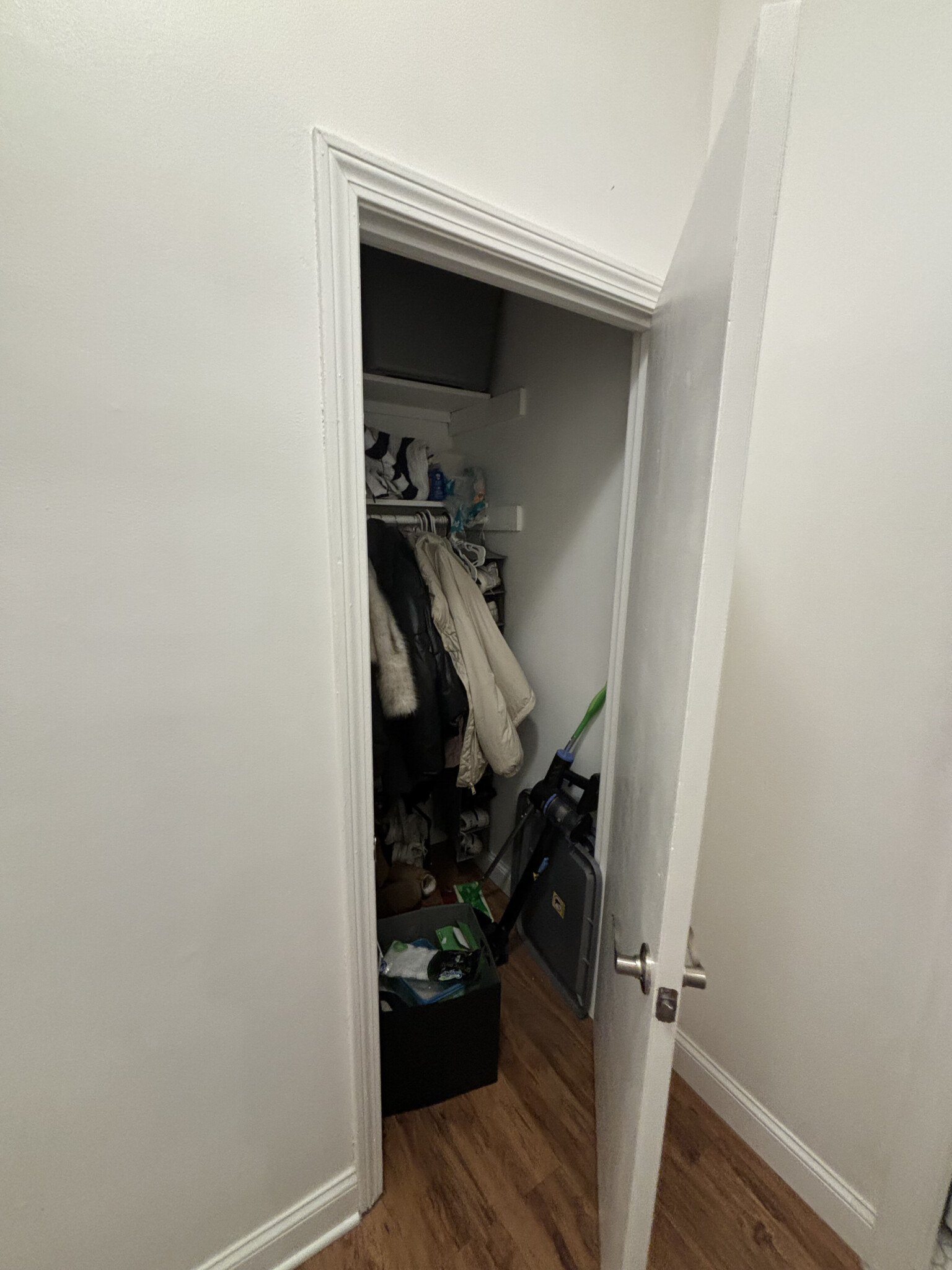 1 split bed, 1 bath apartment for rent at 111 Norway St Unit 105, Fenway — photo 4 of 17