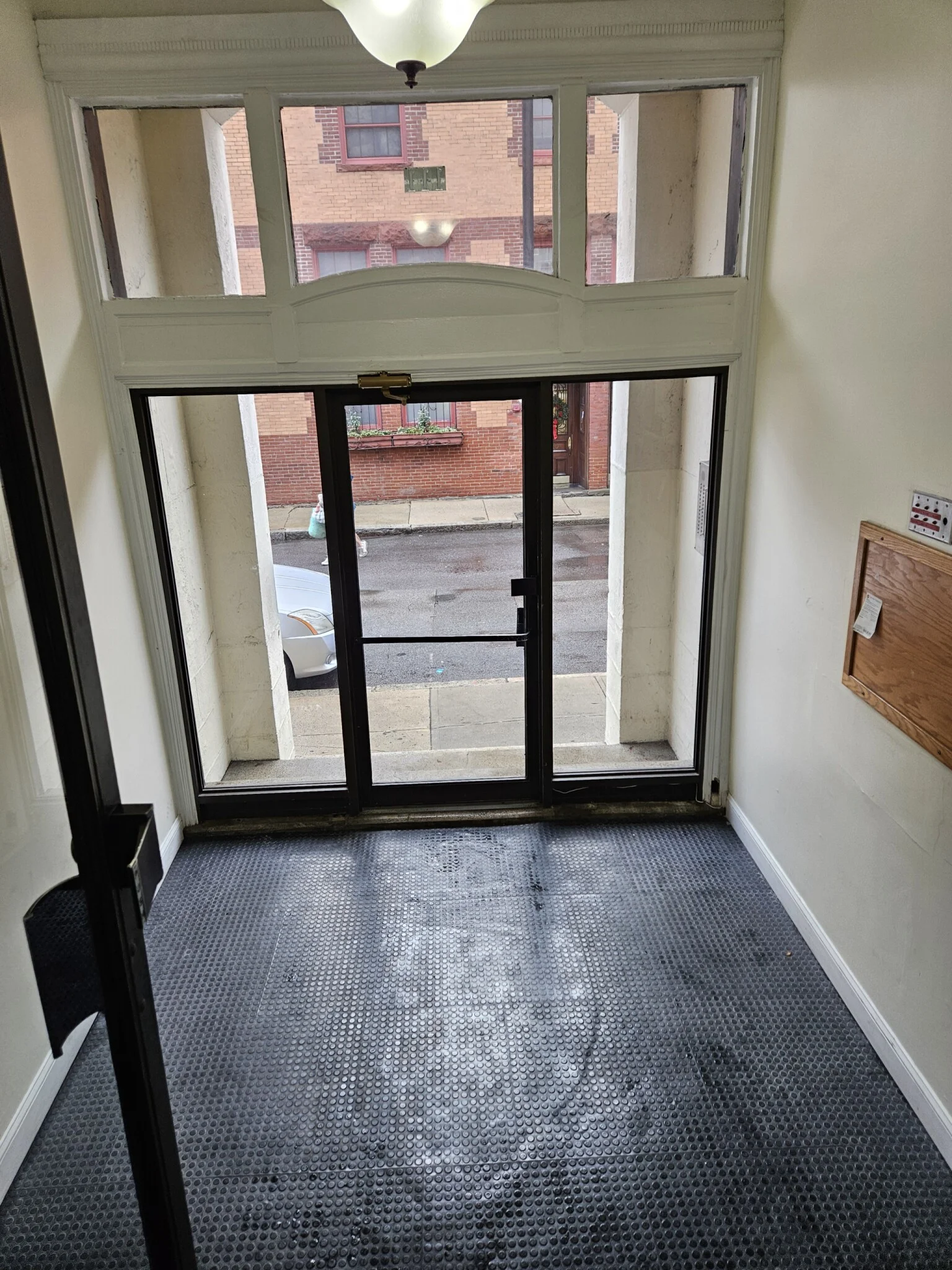 2 bed, 1 bath apartment for rent at 111 Norway St Unit 304, Fenway — photo 33 of 34