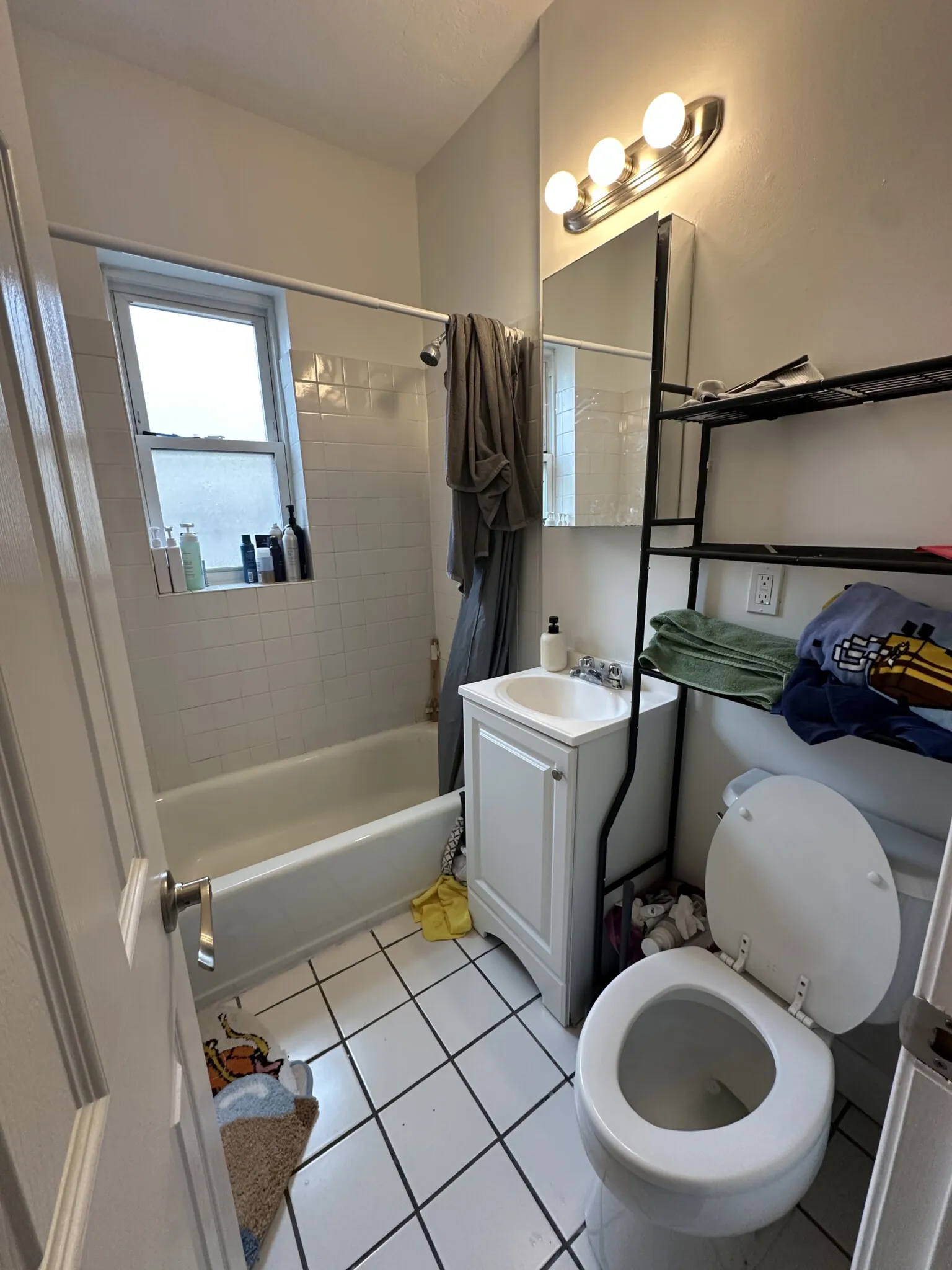 2 bed, 1 bath apartment for rent at 111 Norway St Unit 304, Fenway — photo 20 of 34