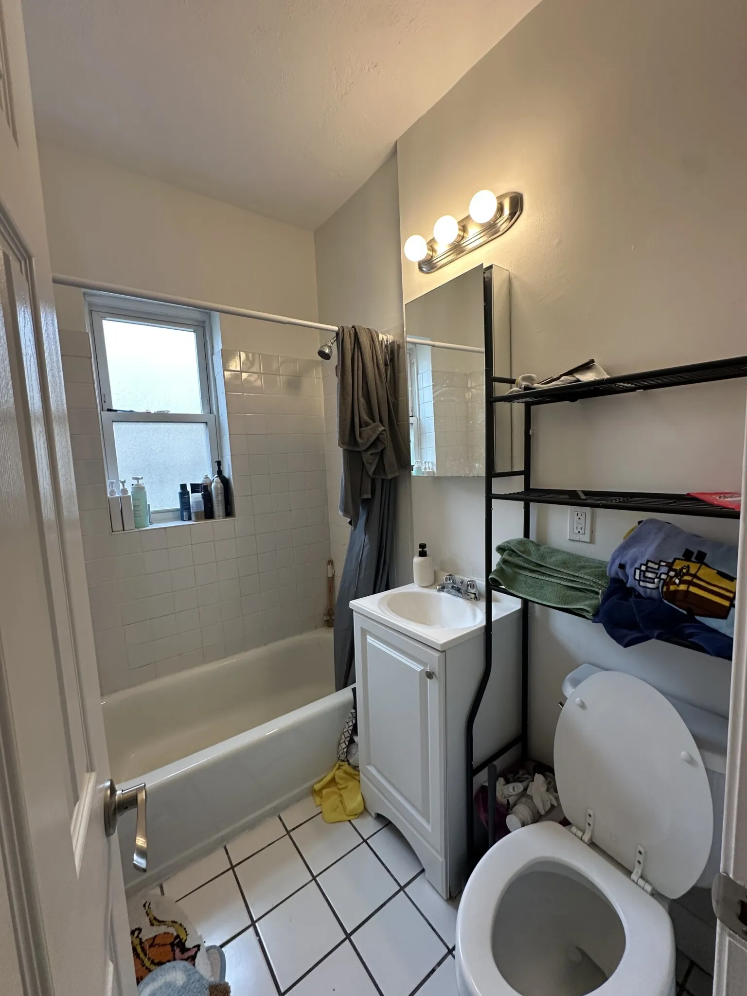 2 bed, 1 bath apartment for rent at 111 Norway St Unit 304, Fenway — photo 19 of 34
