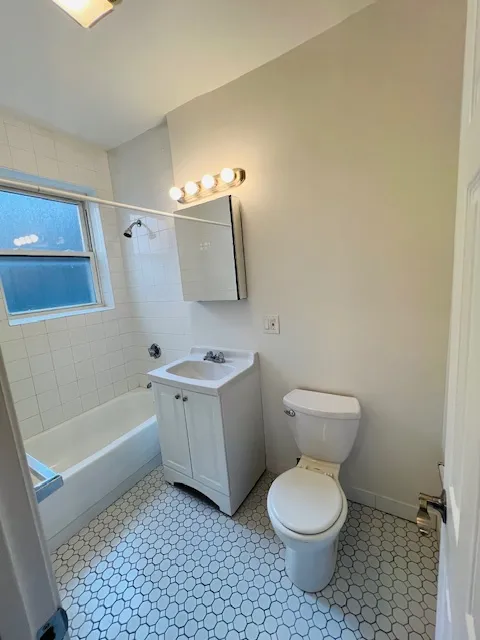 2 bed, 1 bath apartment for rent at 111 Norway St Unit 305, Fenway — photo 30 of 34