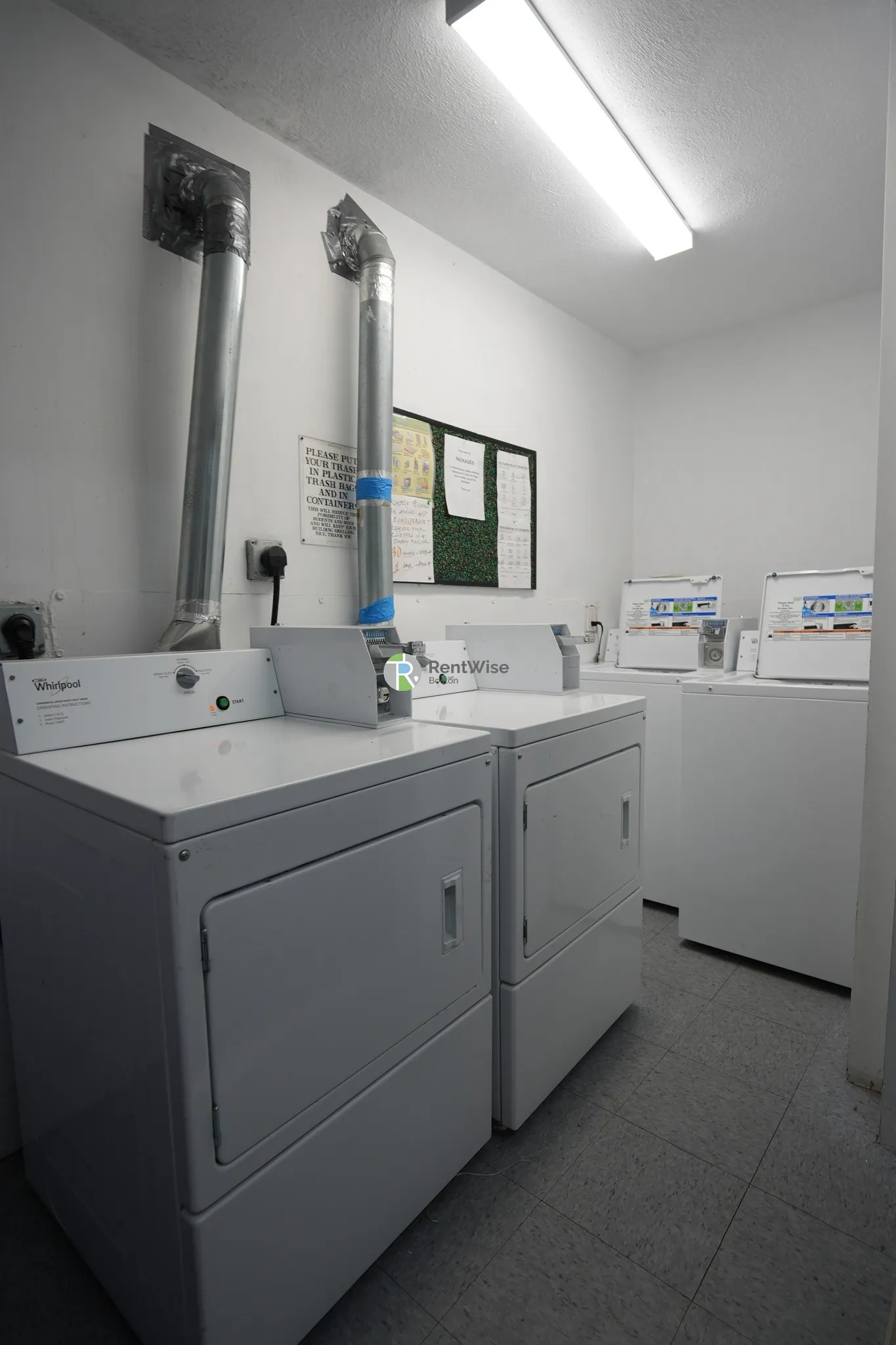 Studio bed, 1 bath apartment for rent at 111 Norway St Unit B4, Fenway — photo 9 of 17