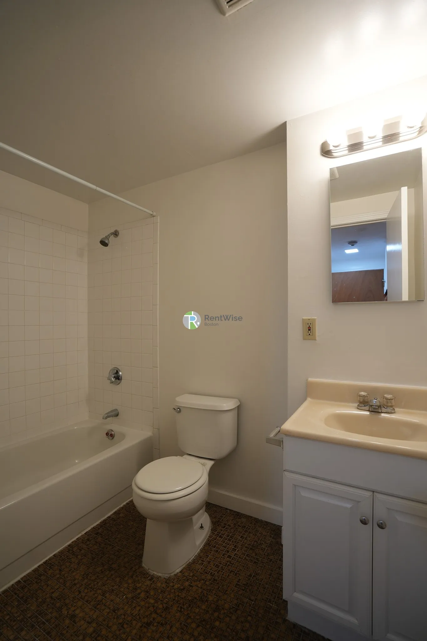 Studio bed, 1 bath apartment for rent at 111 Norway St Unit B4, Fenway — photo 8 of 17
