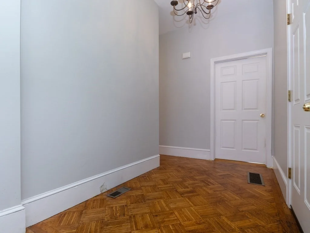 2 bed, 1 bath apartment for rent at 111 Ocean Unit 1, Boston — photo 13 of 26