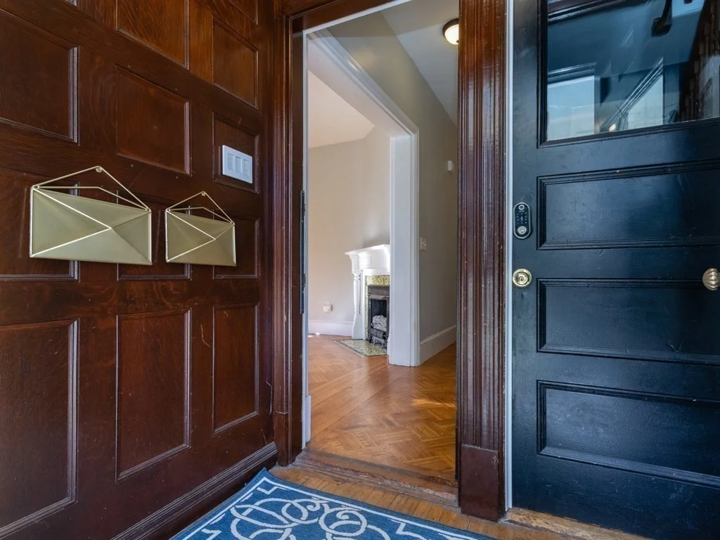 2 bed, 1 bath apartment for rent at 111 Ocean Unit 1, Boston — photo 3 of 26
