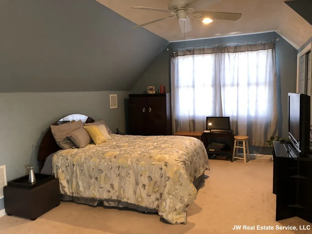 3 bed, 2.5 bath apartment for rent at 111 Oxford St Unit B, Revere — photo 15 of 23