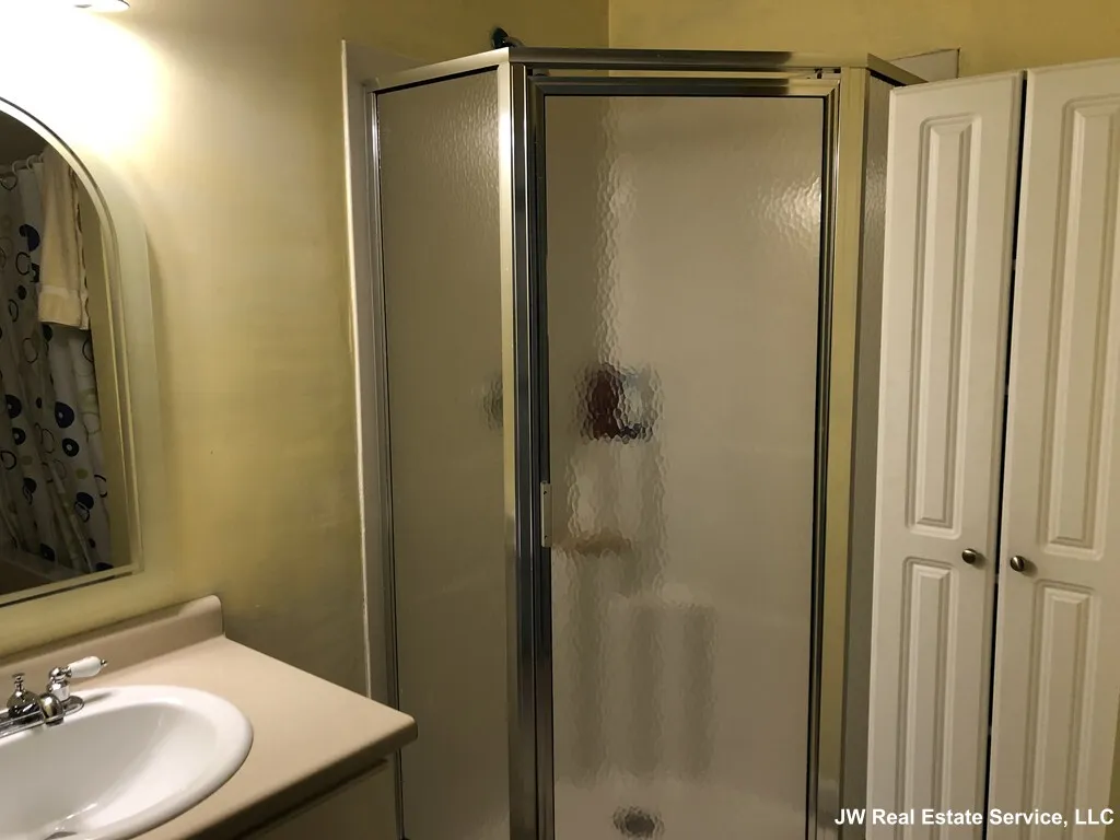 3 bed, 2.5 bath apartment for rent at 111 Oxford St Unit B, Revere — photo 18 of 23