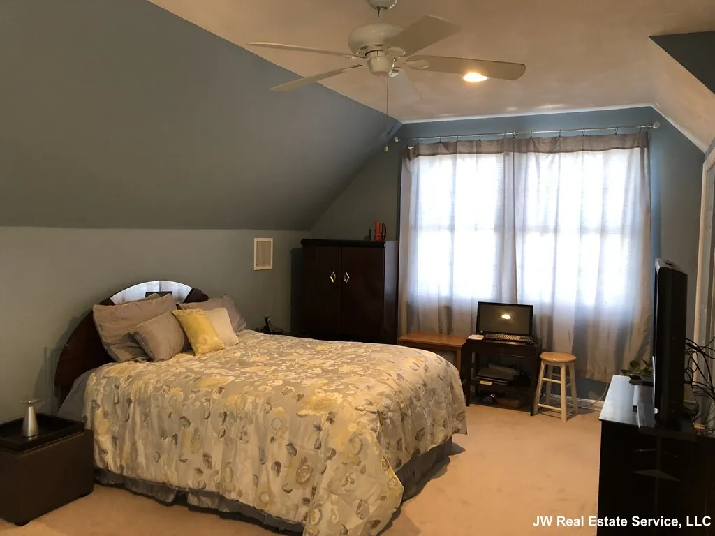 3 bed, 2.5 bath apartment for rent at 111 Oxford St Unit B, Revere — photo 20 of 23