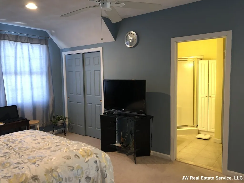 3 bed, 2.5 bath apartment for rent at 111 Oxford St Unit B, Revere — photo 17 of 23