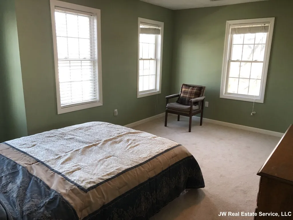 3 bed, 2.5 bath apartment for rent at 111 Oxford St Unit B, Revere — photo 13 of 23