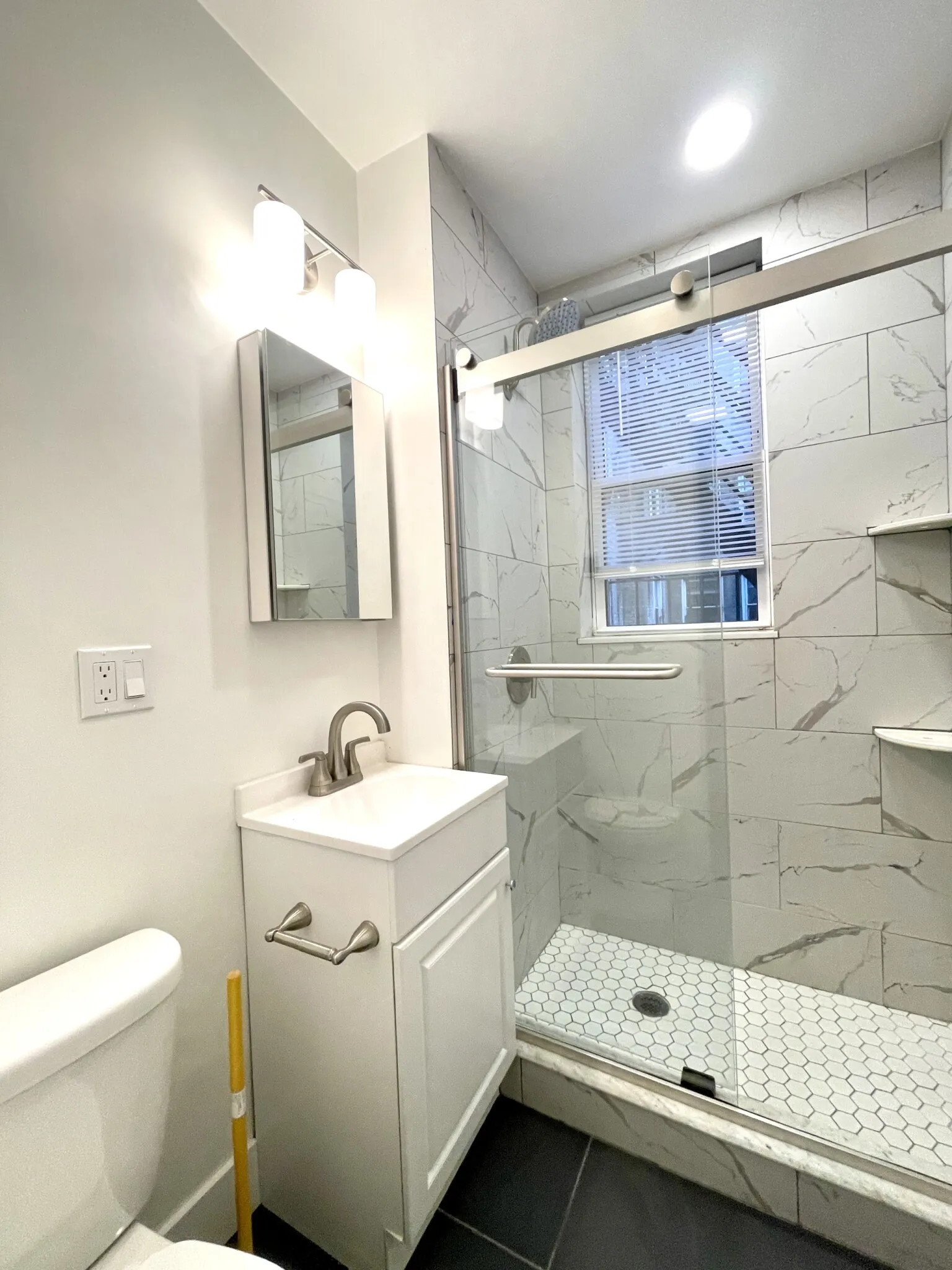 Studio bed, 1 bath apartment for rent at 111 Park Dr Unit 14, Fenway — photo 7 of 23