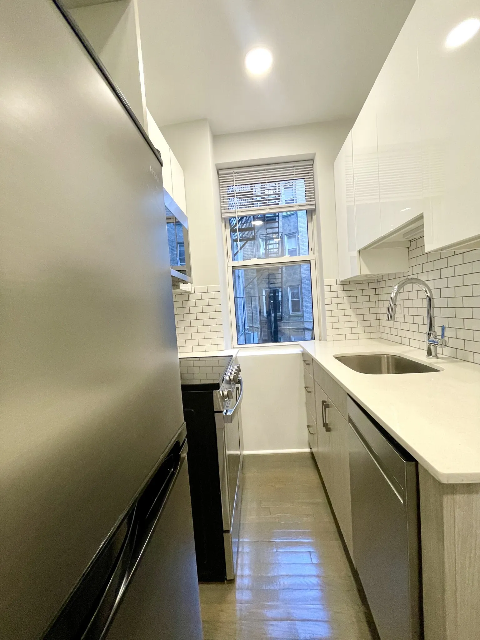 Studio bed, 1 bath apartment for rent at 111 Park Dr Unit 14, Fenway — photo 13 of 23