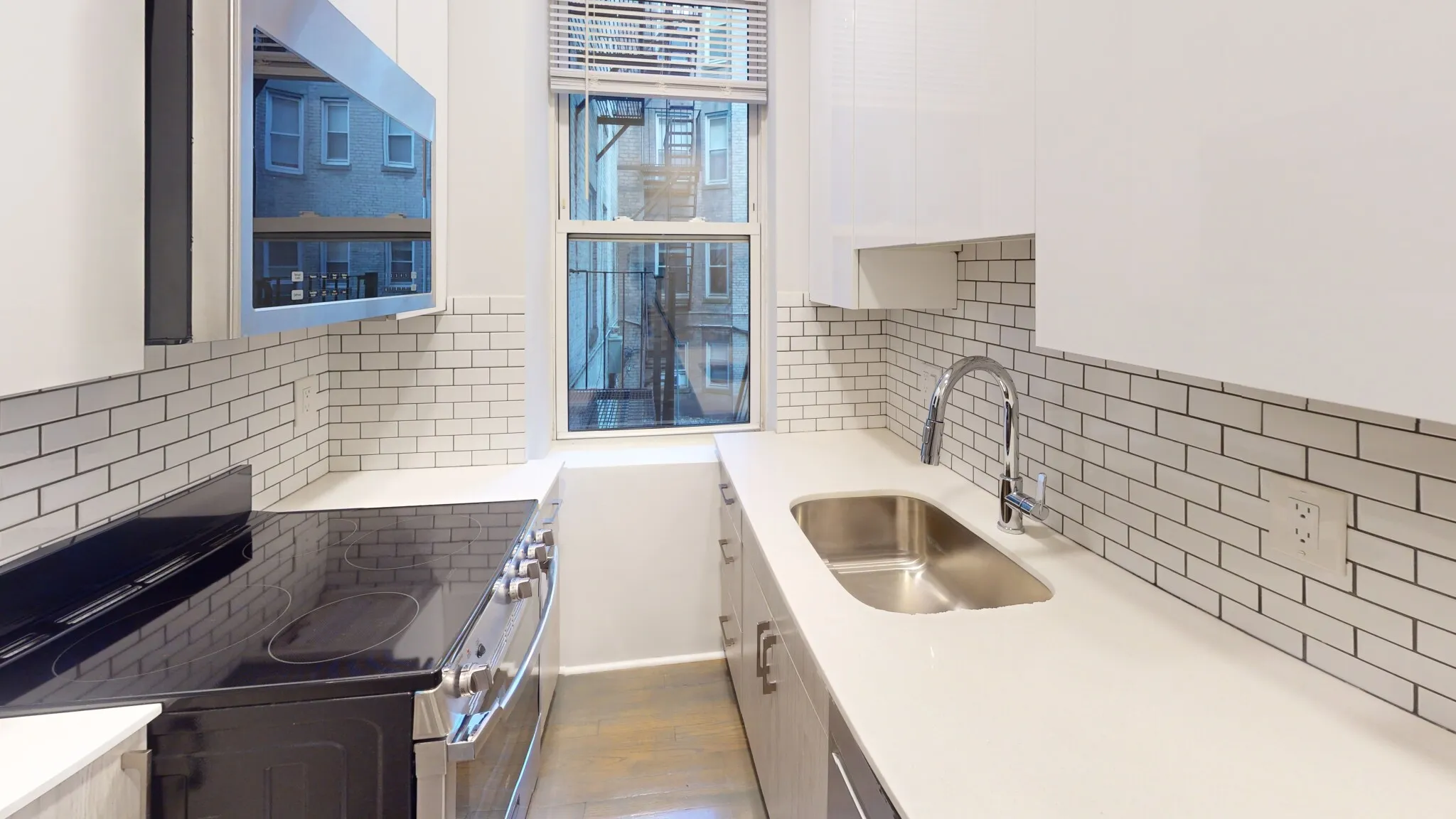 Studio bed, 1 bath apartment for rent at 111 Park Dr Unit 14, Fenway — photo 3 of 23
