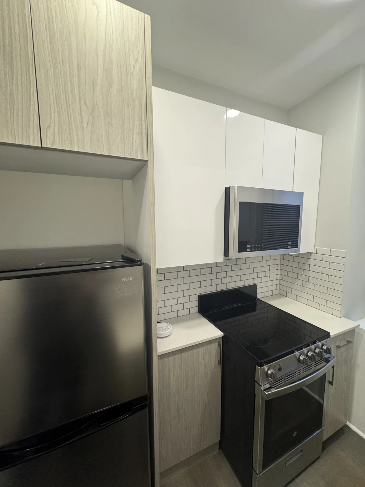 Studio bed, 1 bath apartment for rent at 111 Park Dr Unit 14, Fenway — photo 16 of 23