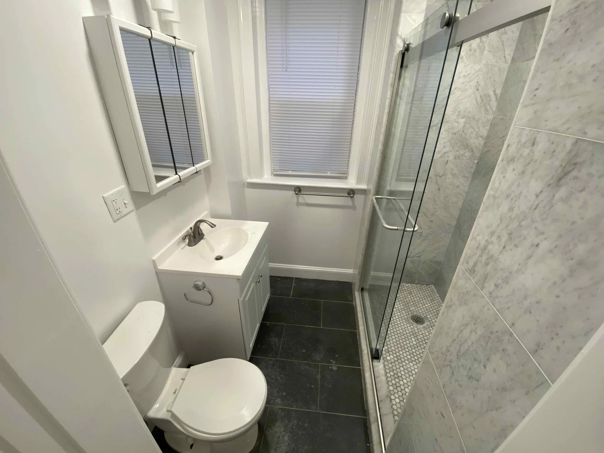 1 bed, 1 bath apartment for rent at 111 Park Dr Unit 34, Fenway — photo 6 of 8