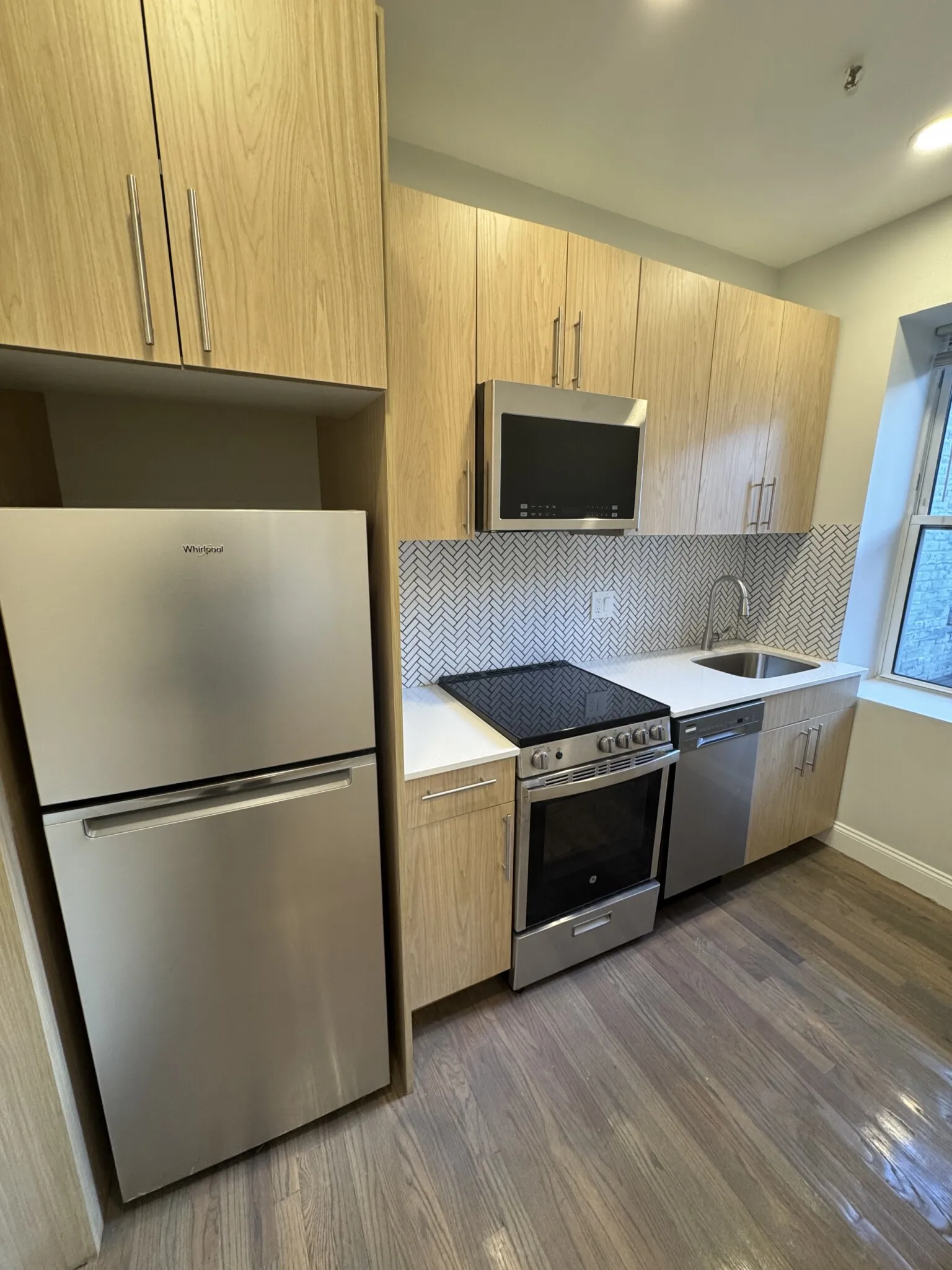 Studio bed, 1 bath apartment for rent at 111 Park Dr Unit 43, Fenway — photo 14 of 22
