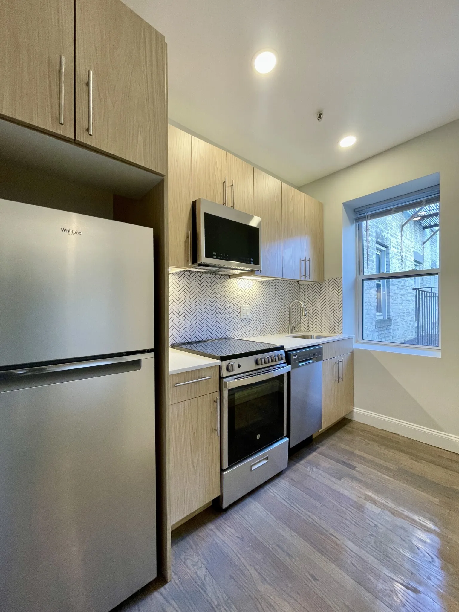 Studio bed, 1 bath apartment for rent at 111 Park Dr Unit 43, Fenway — photo 13 of 22