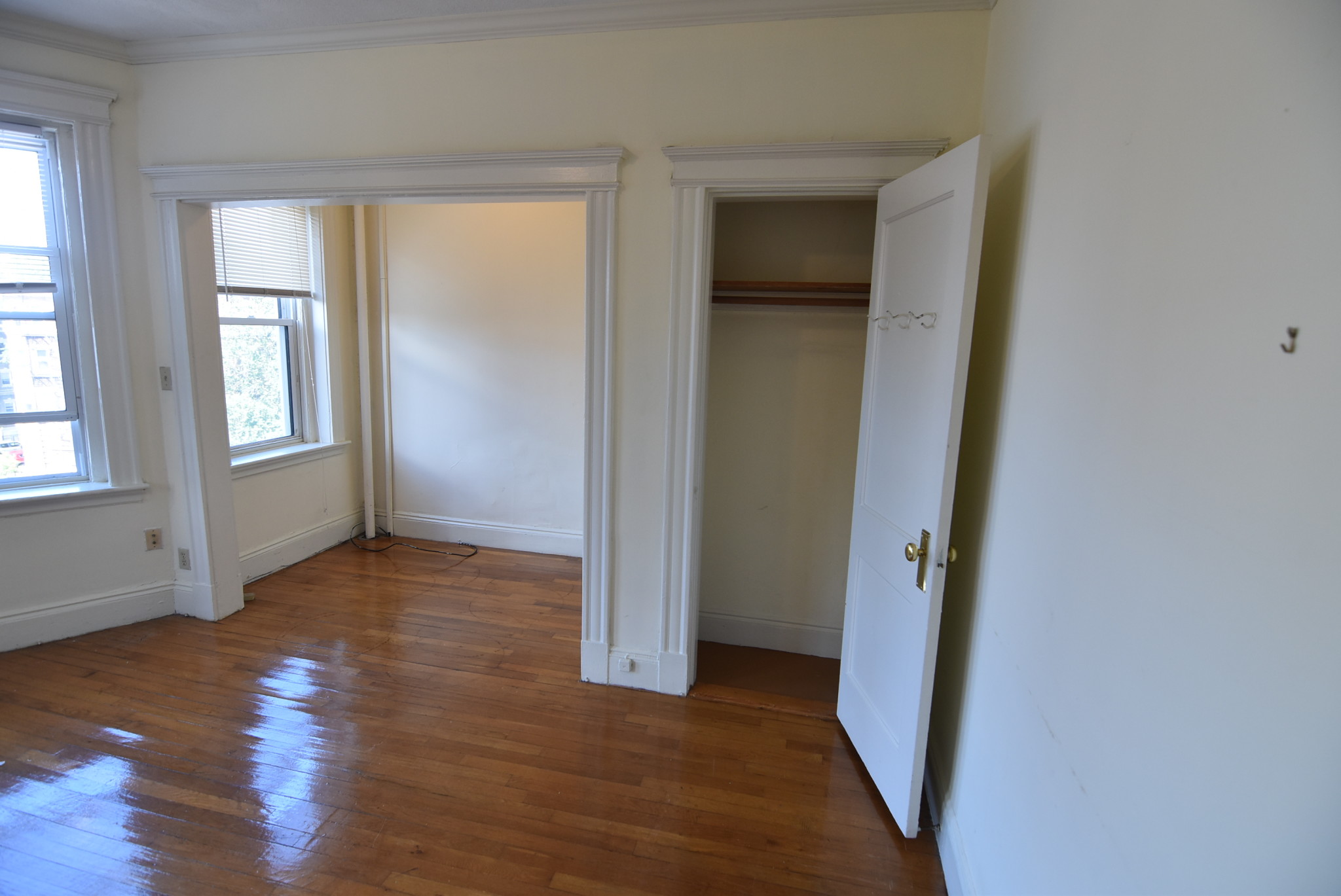 Studio bed, 1 bath apartment for rent at 111 Park Dr Unit 46, Fenway — photo 4 of 19