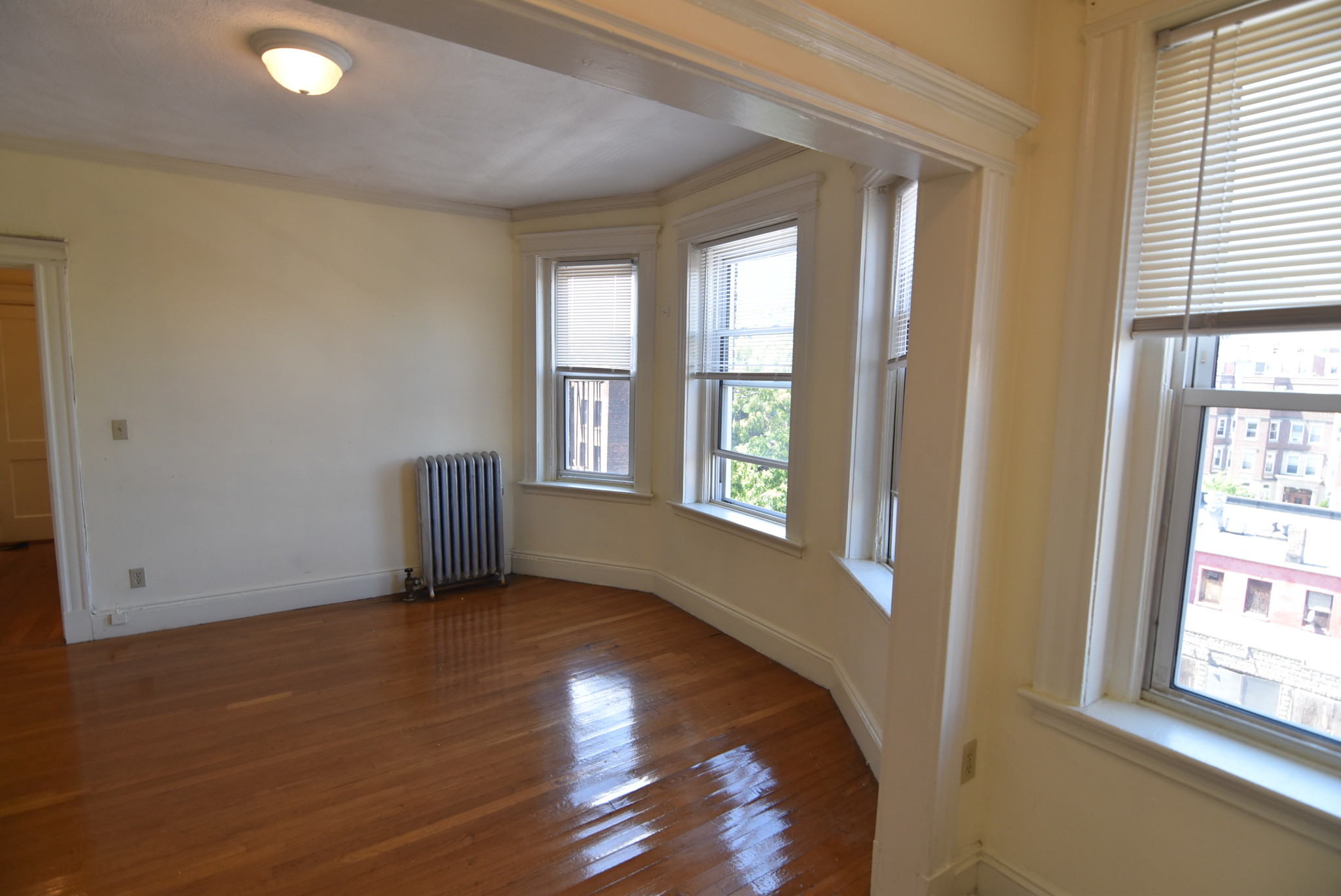 Studio bed, 1 bath apartment for rent at 111 Park Dr Unit 46, Fenway — photo 3 of 19