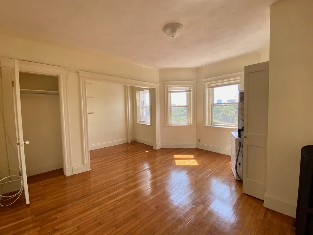 Studio bed, 1 bath apartment for rent at 111 Park Dr Unit 59, Fenway — photo 2 of 8
