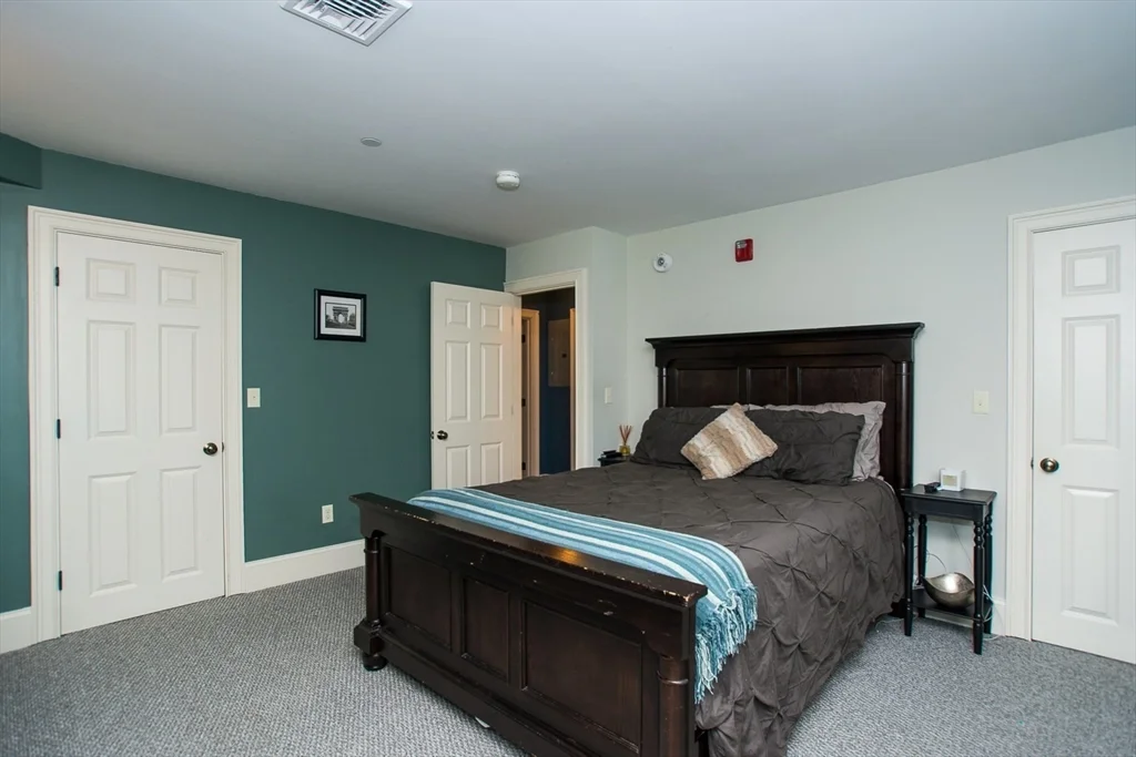 2 bed, 2 bath apartment for rent at 111 Pleasant St Unit 2, Dorchester — photo 14 of 19