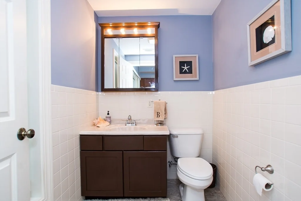 2 bed, 2 bath apartment for rent at 111 Pleasant St Unit 2, Dorchester — photo 10 of 19