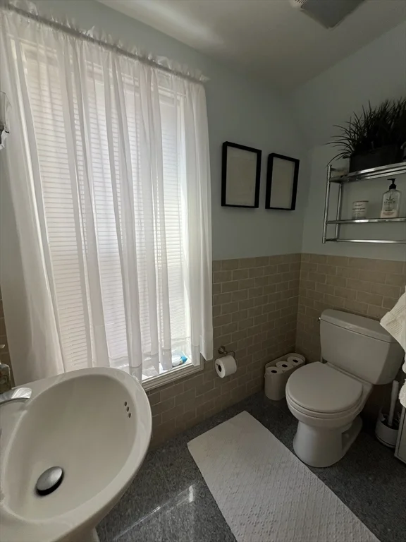 2 bed, 2 bath apartment for rent at 111 Pleasant St Unit 4, Dorchester — photo 8 of 19