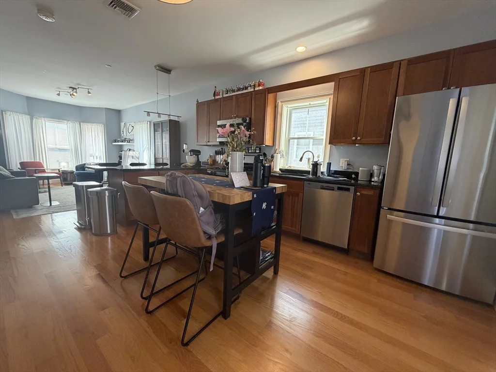 2 bed, 2 bath apartment for rent at 111 Pleasant St Unit 4, Dorchester — photo 4 of 19