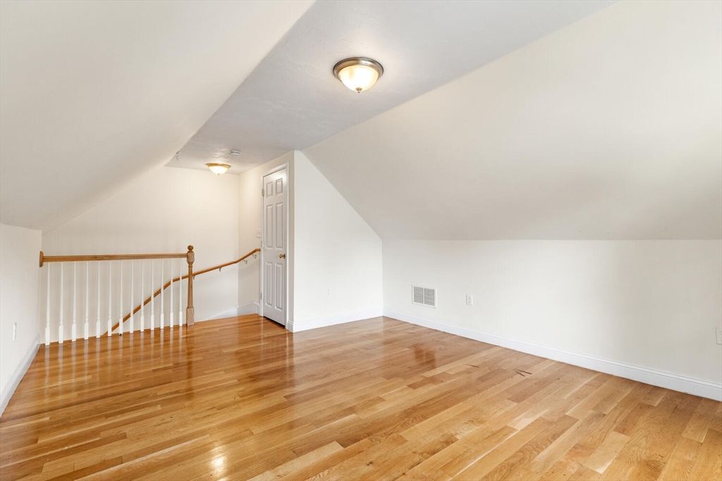 3 bed, 2 bath apartment for rent at 111 Pleasant Unit 2, Milton — photo 23 of 25