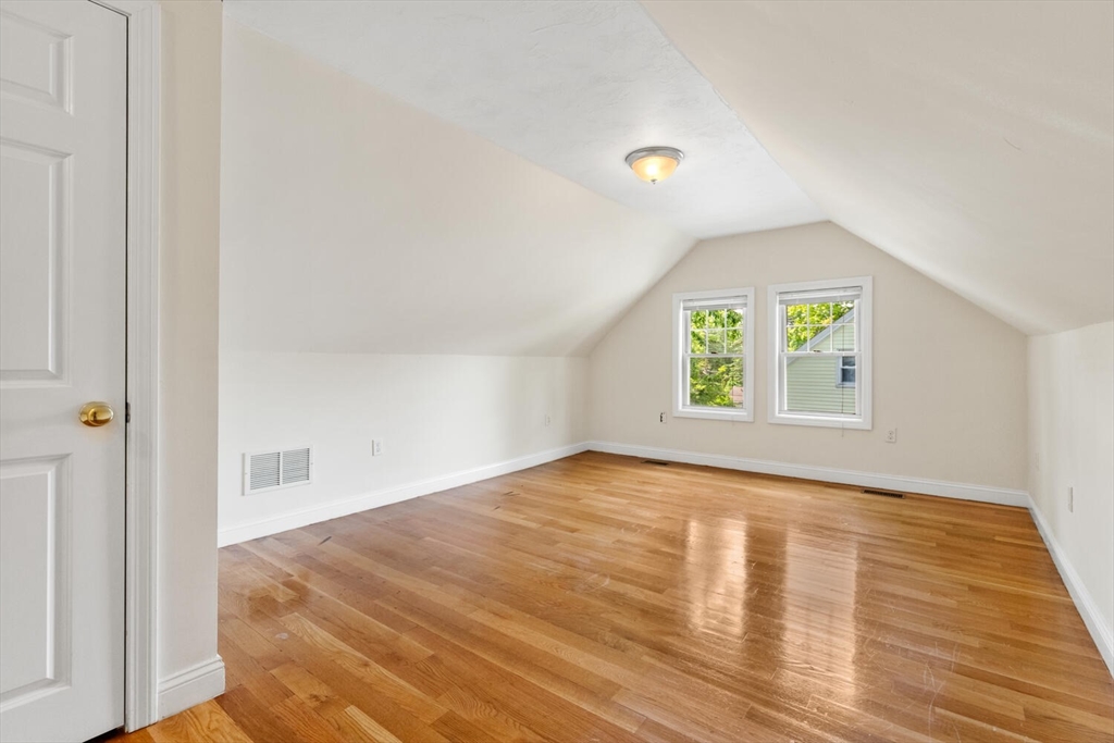 3 bed, 2 bath apartment for rent at 111 Pleasant Unit 2, Milton — photo 22 of 25