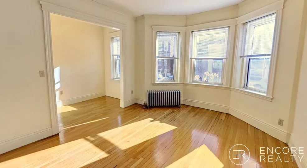 Studio bed, 1 bath apartment for rent at 111 Queensberry St Unit 2A, Fenway — photo 2 of 5