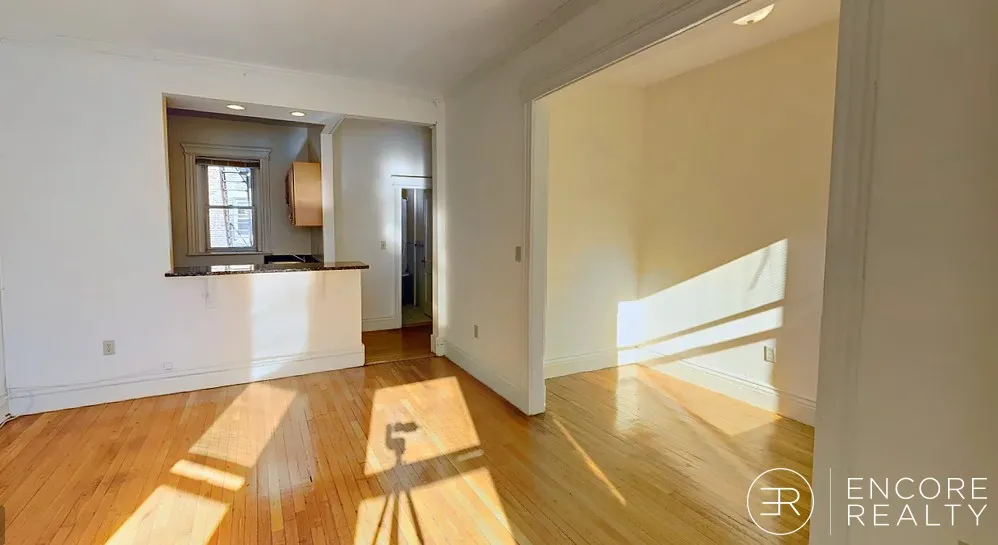 Studio bed, 1 bath apartment for rent at 111 Queensberry St Unit 2A, Fenway