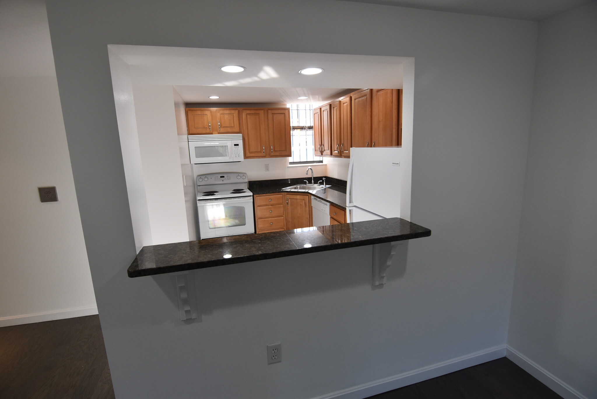 1 bed, 1 bath apartment for rent at 111 Queensberry St Unit D, Fenway — photo 2 of 17