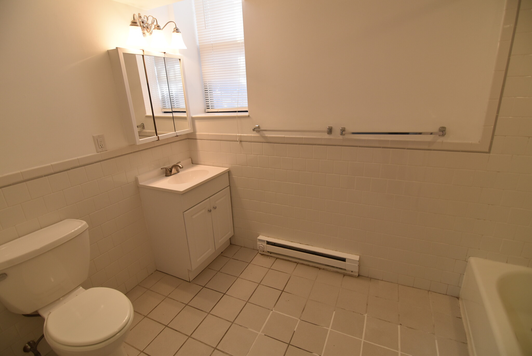 1 bed, 1 bath apartment for rent at 111 Queensberry St Unit D, Fenway — photo 5 of 17