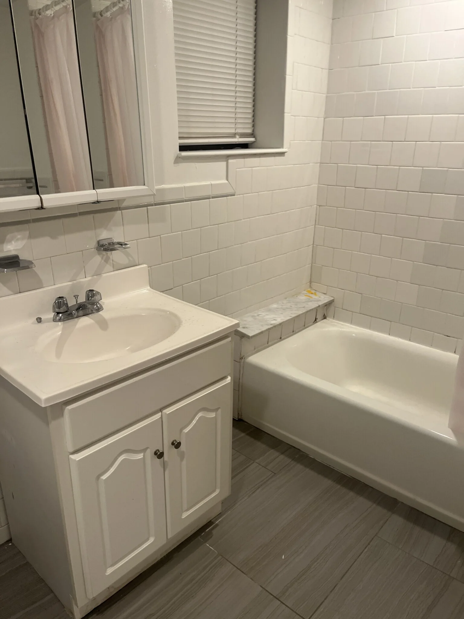 Studio bed, 1 bath apartment for rent at 111 Queensberry St Unit UC, Fenway — photo 2 of 15
