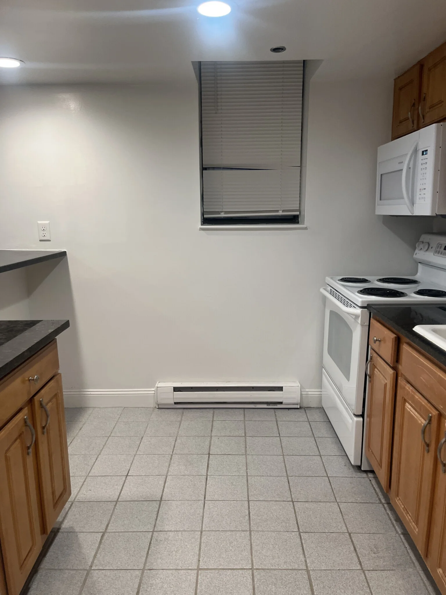 Studio bed, 1 bath apartment for rent at 111 Queensberry St Unit UC, Fenway — photo 6 of 15
