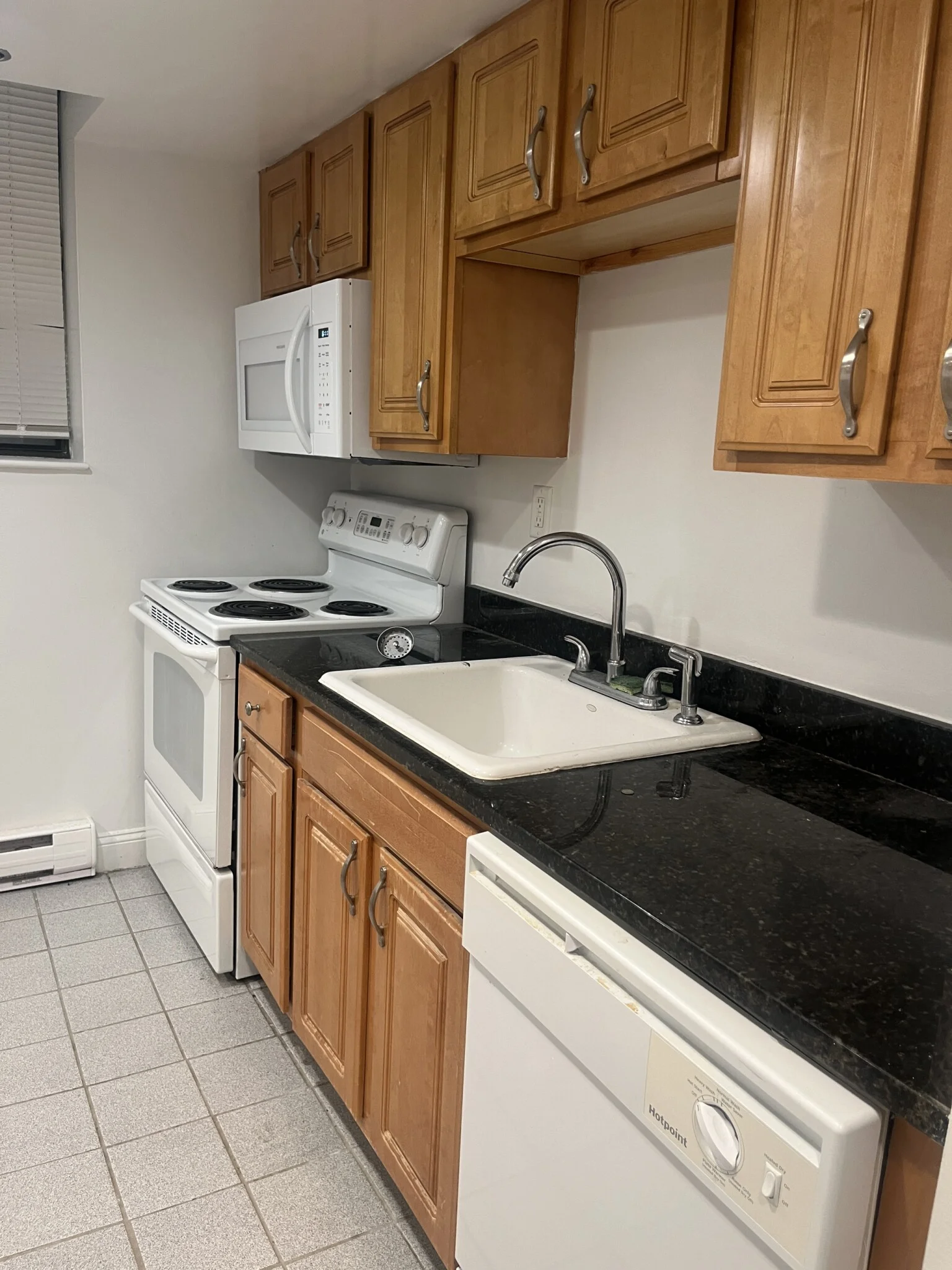 Studio bed, 1 bath apartment for rent at 111 Queensberry St Unit UC, Fenway — photo 7 of 15