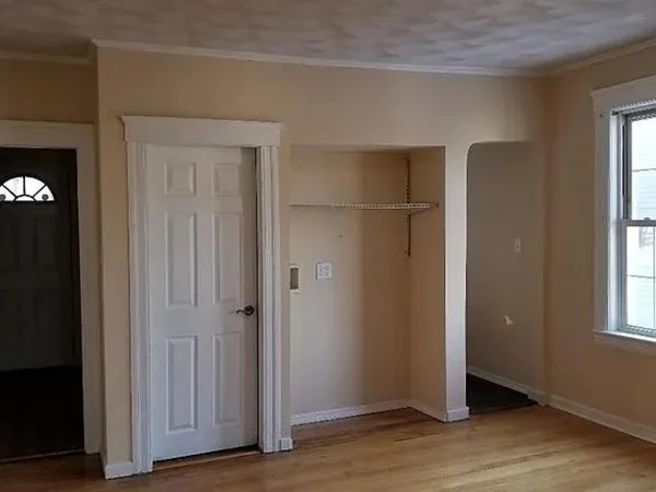 2 bed, 1 bath apartment for rent at 111 Rodney Unit 3, Worcester — photo 3 of 7