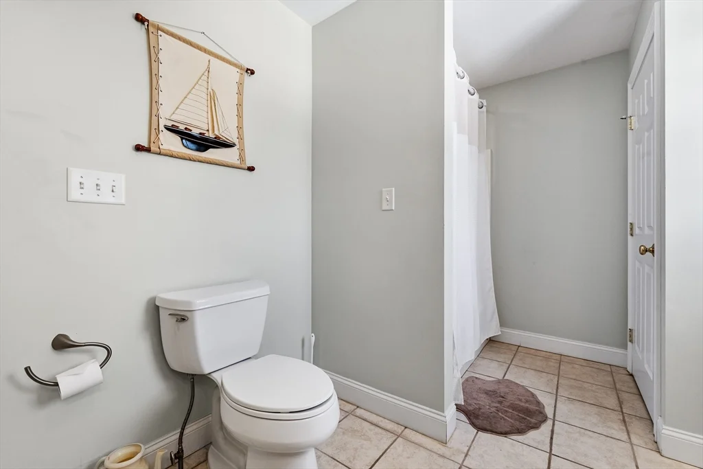 4 bed, 3 bath apartment for rent at 111 Sisters Cir, Yarmouth — photo 10 of 20