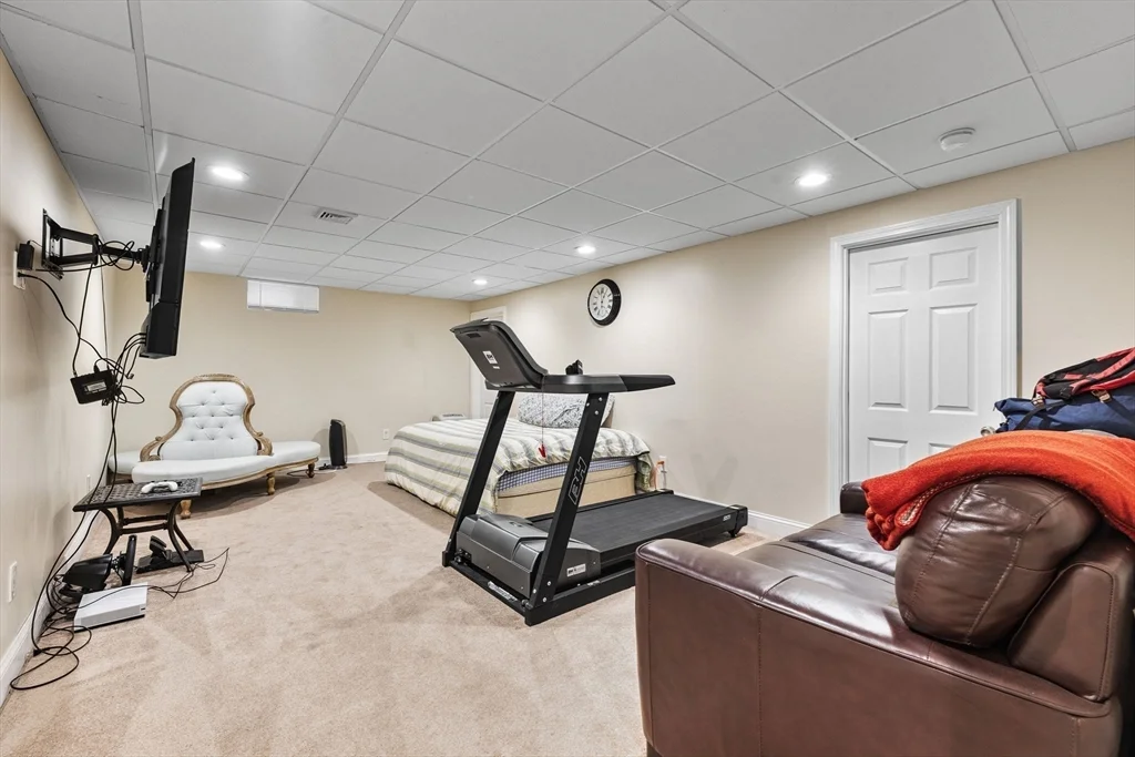 4 bed, 4+ bath apartment for rent at 111 Sisters Cir, Yarmouth Port — photo 25 of 38